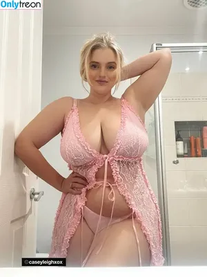 Casey Leigh / Caseyleighxox / carolinababy95 / caseyleighx / theprivatelifeofcasey nude photo #0660