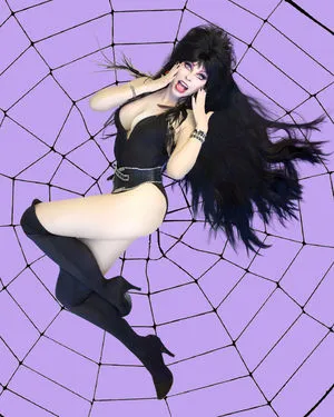 Cassandra Peterson / Elvira / therealelvira фото голая #0040