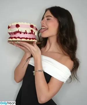 Cassiana Pozzi / cassianapozzi фото голая #0084