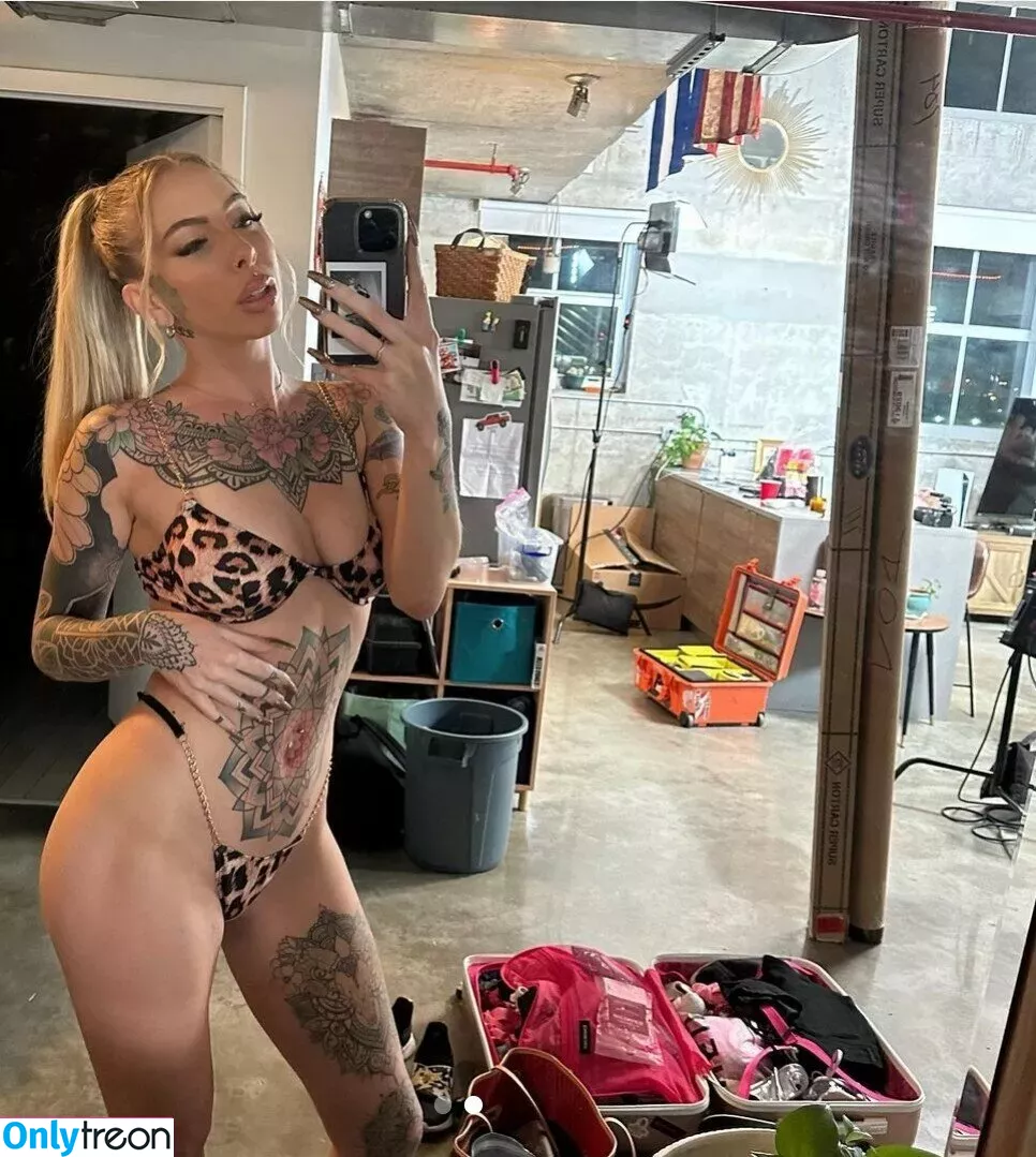 Cassidy Luxe nude photo #0005 (Tattoed anal slut / itscassidyluxe)