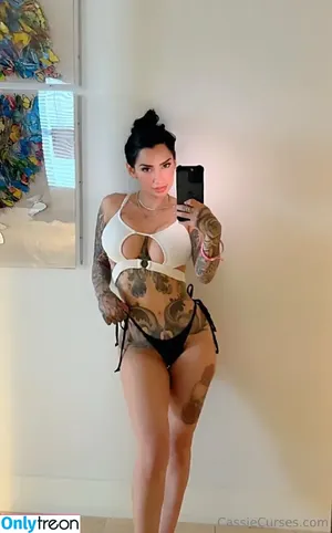 Cassie Curses / cassie.curses / itscassiecurses nude photo #0022