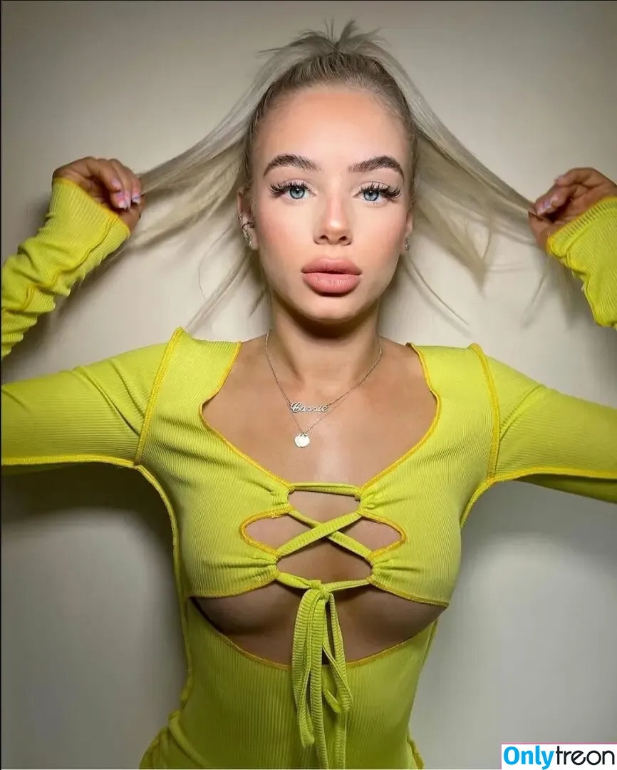 Cassie Rose nude photo #0016 (Cassierose21 / cassie_rxx / cassievr)