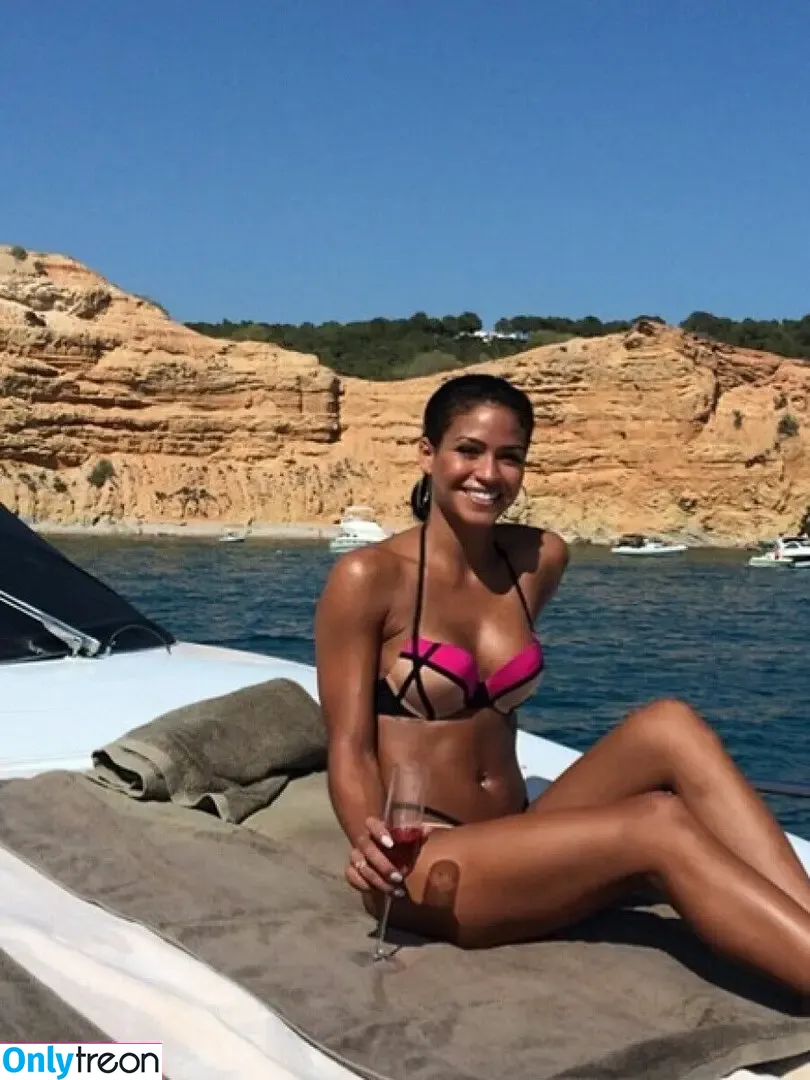 Cassie Ventura голая photo #0064 (cassie / cassieventura)