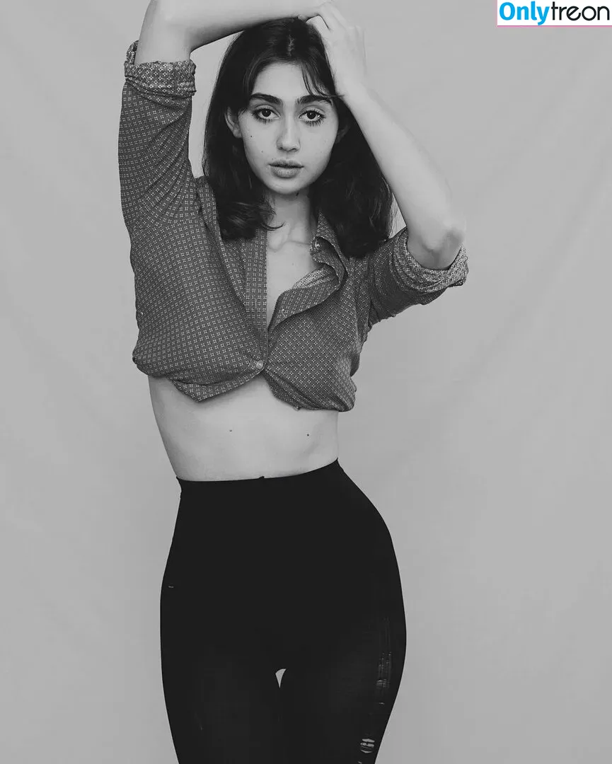 caterpillareyebrow nude photo #0101 (sylviawakeupp)