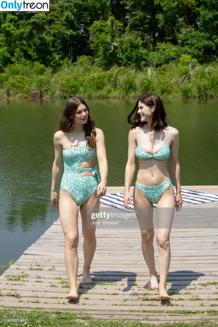 Catharine Daddario голая photo #0021 (catdaddario)