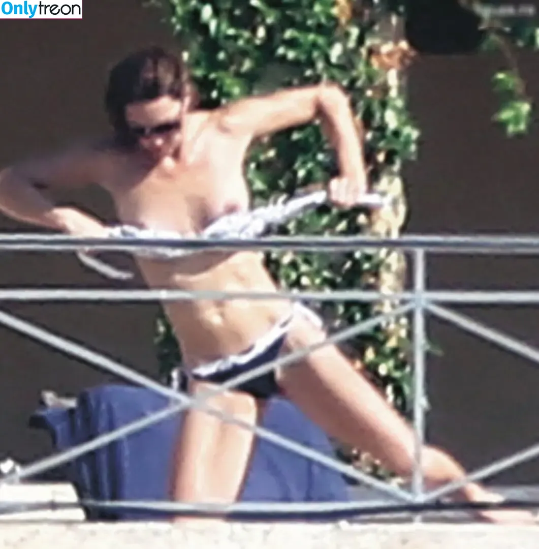 Catherine Elizabeth Middleton nude photo #0040 (Catherine Elizabeth Middleton)
