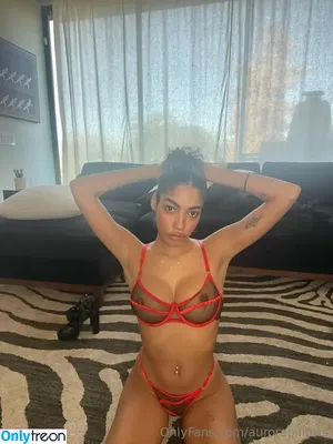 Catherine Marshall / Love Island USA S6 / candytoesbby nude photo #0016