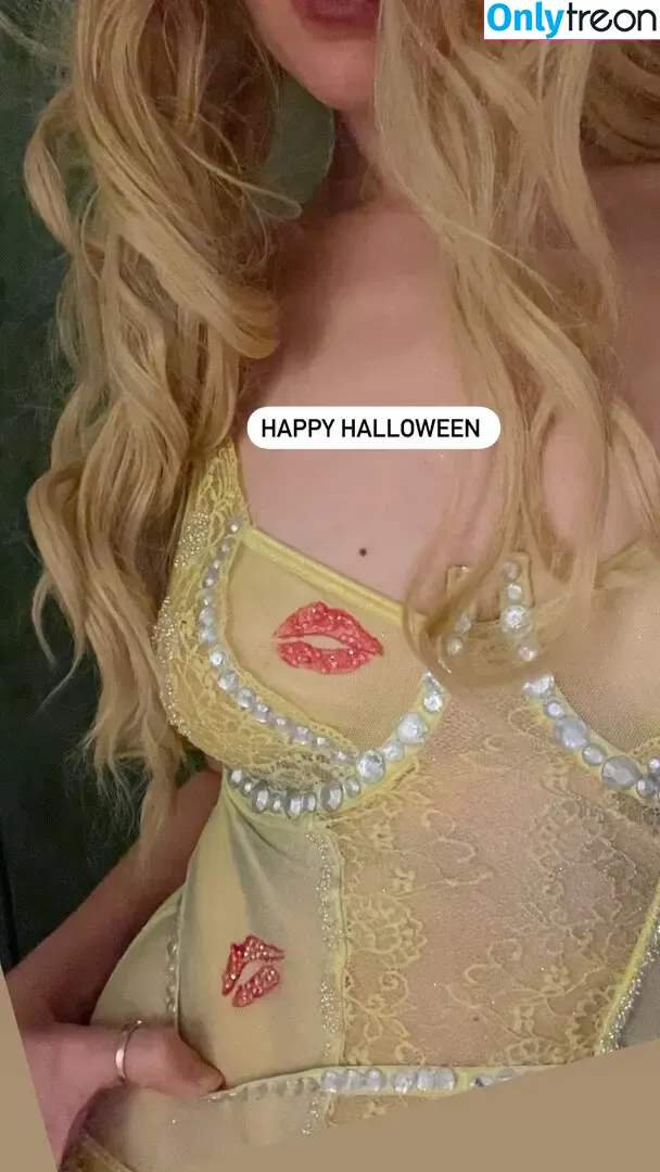 Catherine McCafferty голая photo #0007 (PrettyGay / catherine_mccaff)