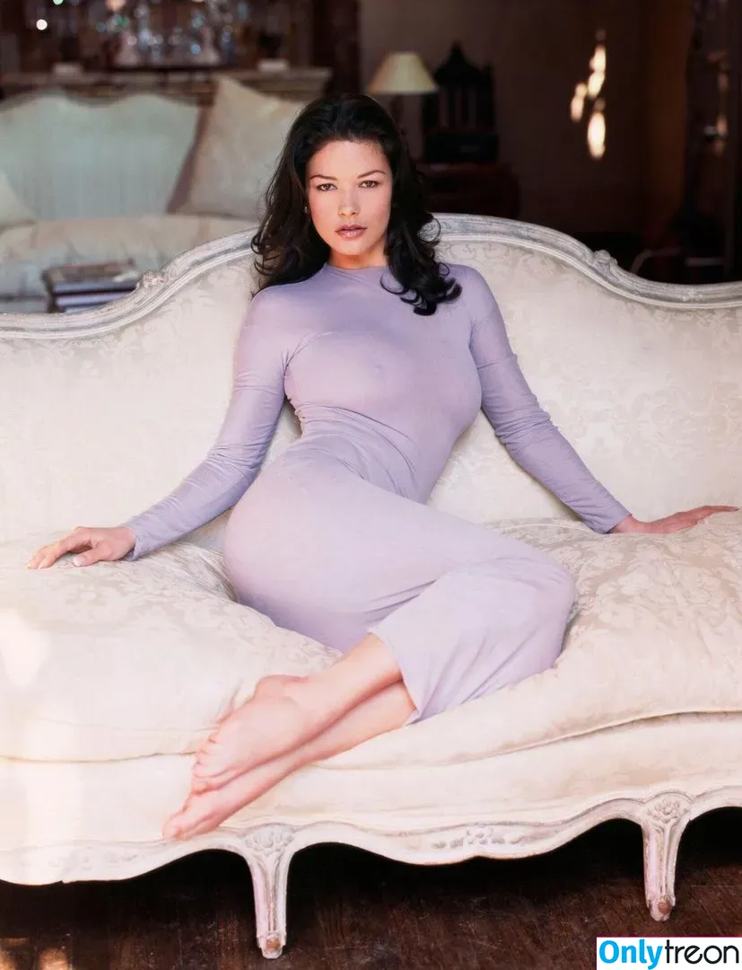 Catherine Zeta-Jones nude photo #0017 (catherinezetajones)