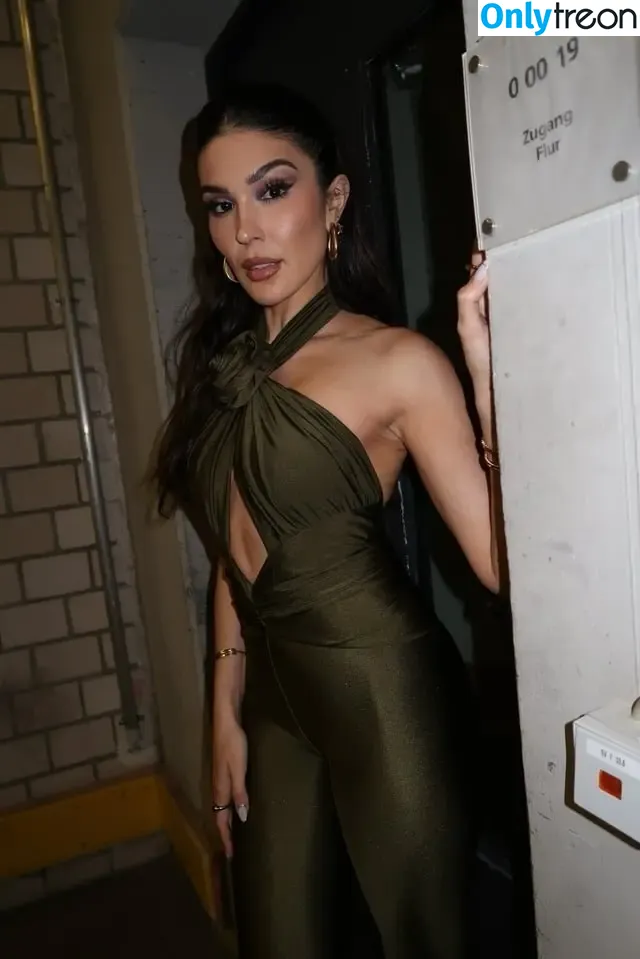 Cathy Kelley голая photo #1109 (cathykelley)