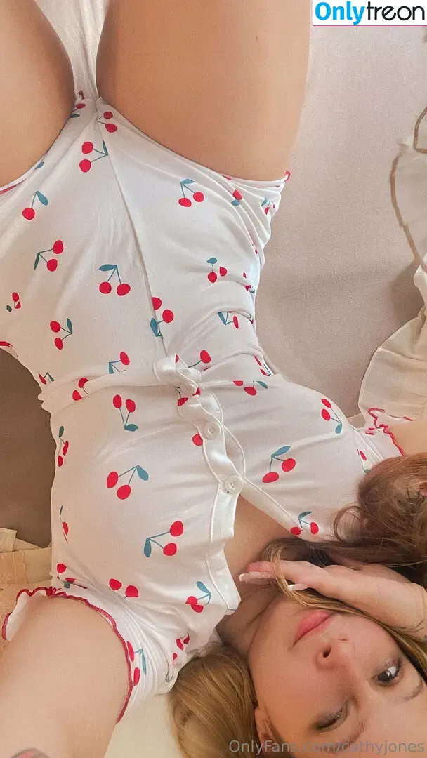 cathyjones nude photo #0021 (cathj781)