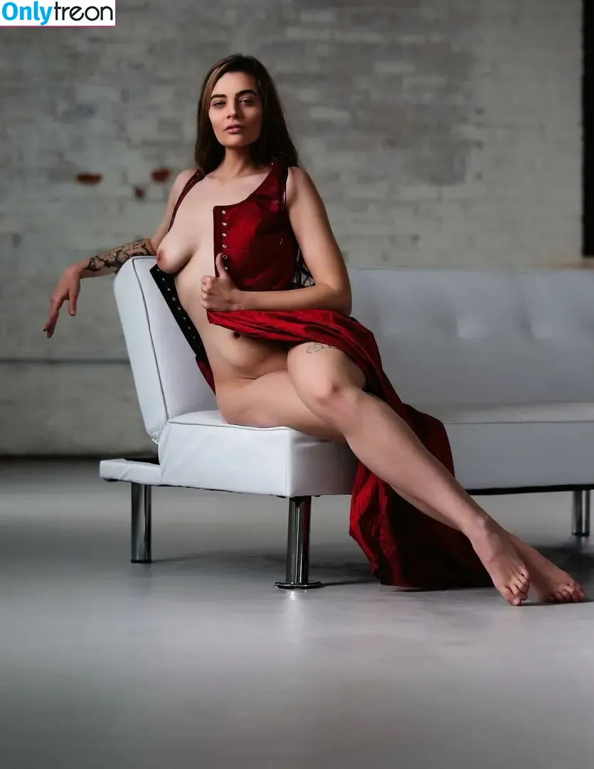 Catrinarae13 nude photo #0032 (Catrina Rae)
