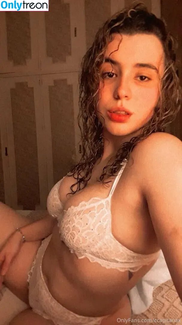 ccapitanax nude photo #0001 (lpapa09)