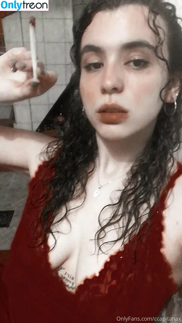 ccapitanax nude photo #0002 (lpapa09)
