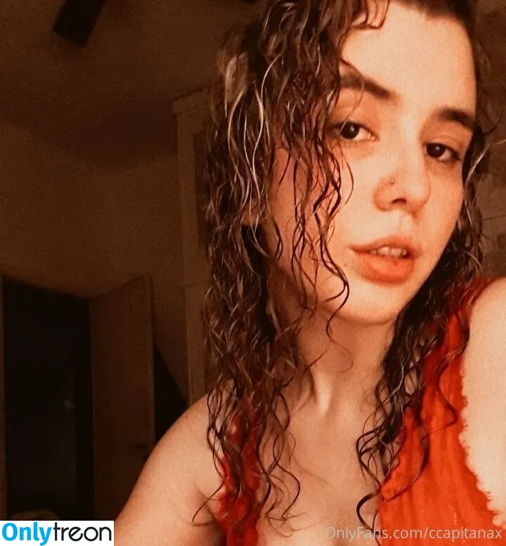 ccapitanax nude photo #0019 (lpapa09)