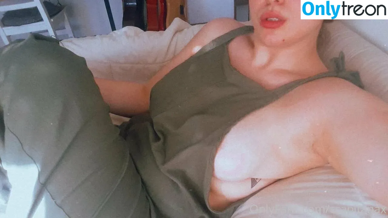 ccapitanax nude photo #0080 (lpapa09)