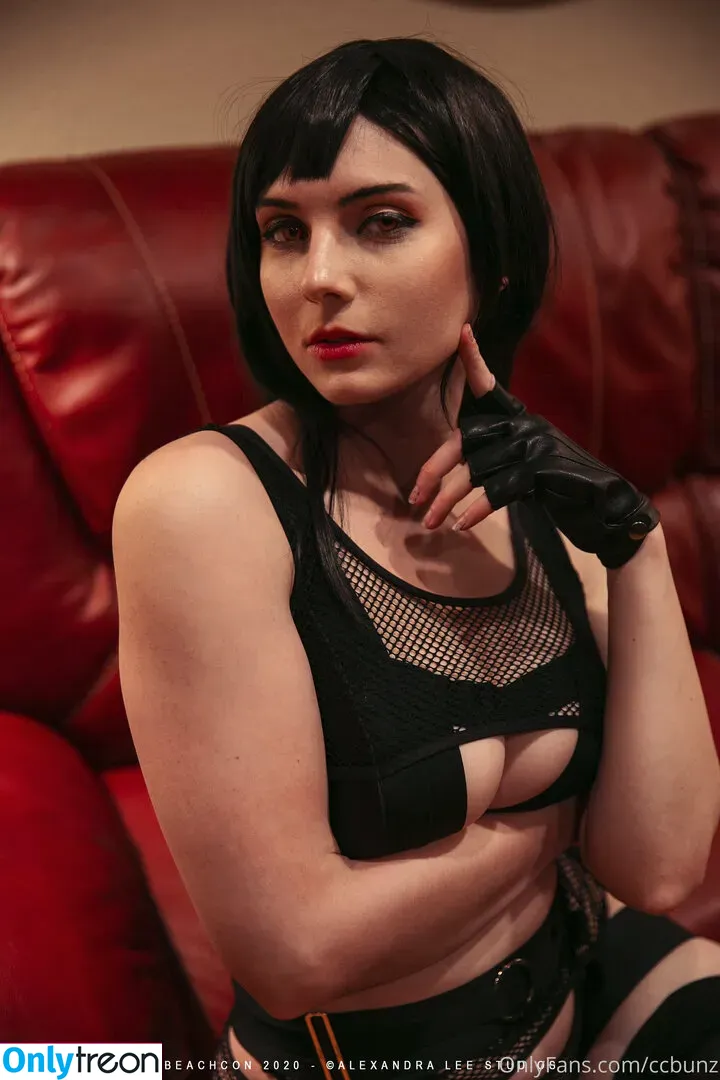 ccbunz nude photo #0137 (CCBunzCosplay / officialccbunz)