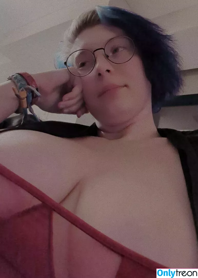 ccbunz nude photo #0156 (CCBunzCosplay / officialccbunz)