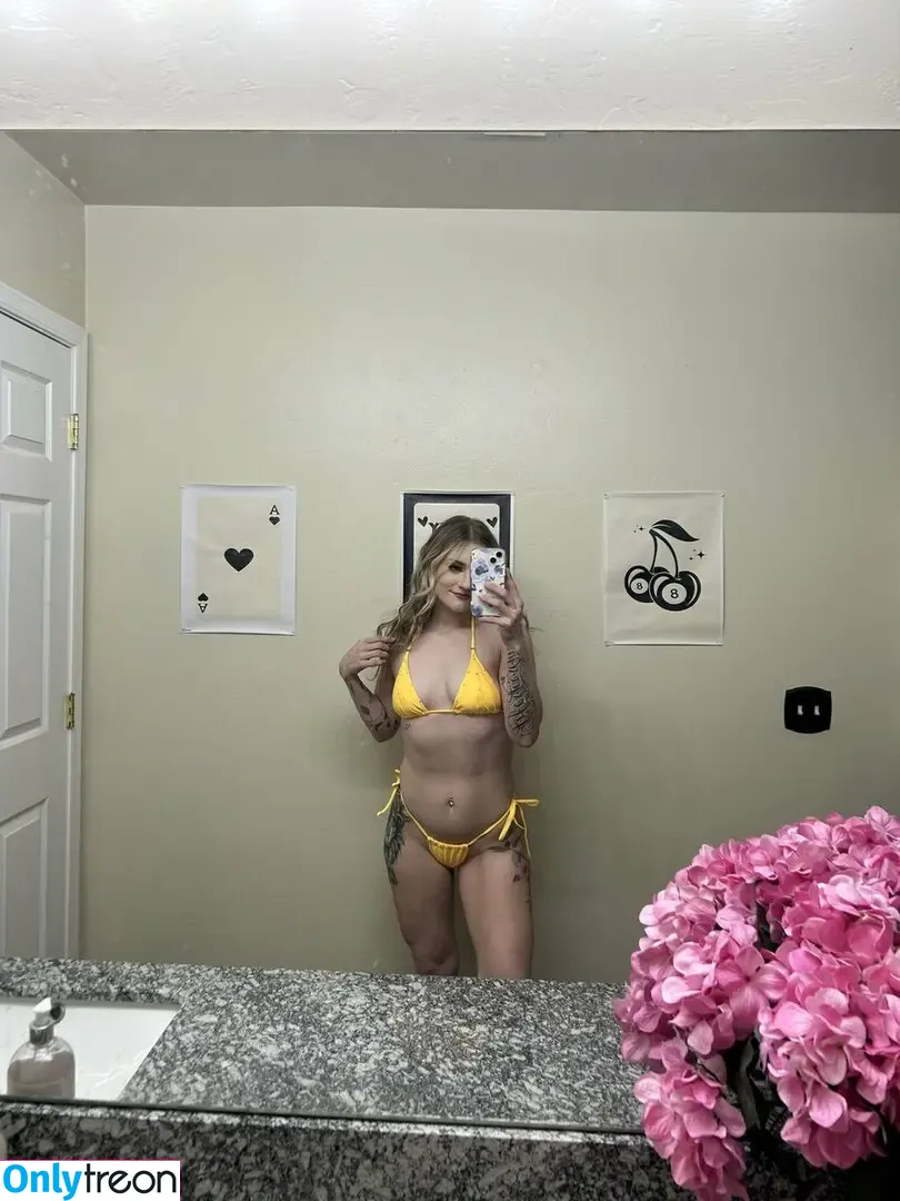 ccliciouss nude photo #0039 (cc_licious_)