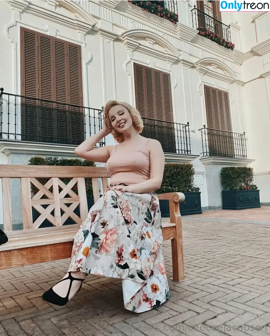 Ceeceejacobsen голая photo #0015 (Ceeceejacobsen)