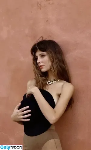 Celeste Dalla Porta / celeste.bailey / celeste.dalla.porta nude photo #0025