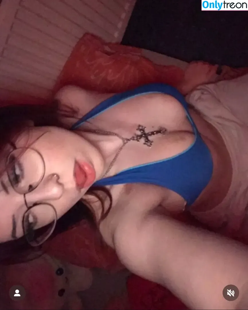 Celiimichelle nude photo #0015 (Celiimichelle)