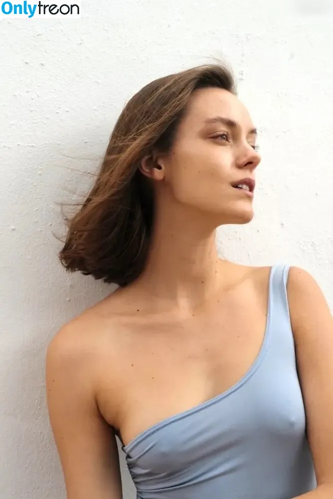 Celina Krogmann nude photo #0005 (celinakrogmann)