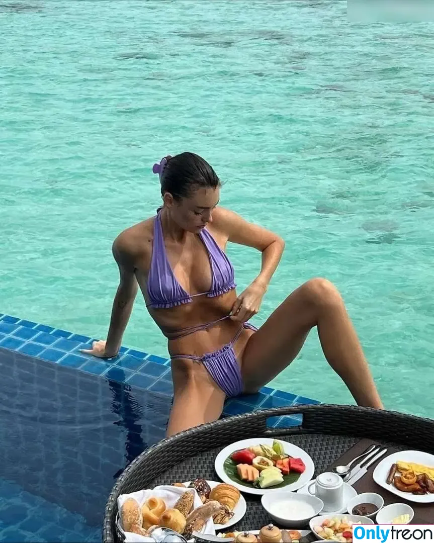 Celine Bethmann голая photo #0033 (celinebethmann)