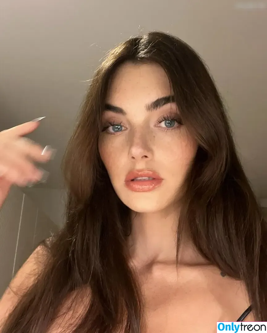 Celine Bethmann голая photo #0207 (celinebethmann)