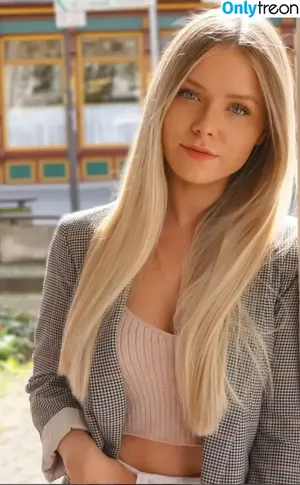 Celine Nadolny / celinenl nude photo #0002
