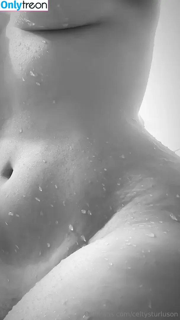 celtysturluson голая photo #0001 (celty.sturluson)