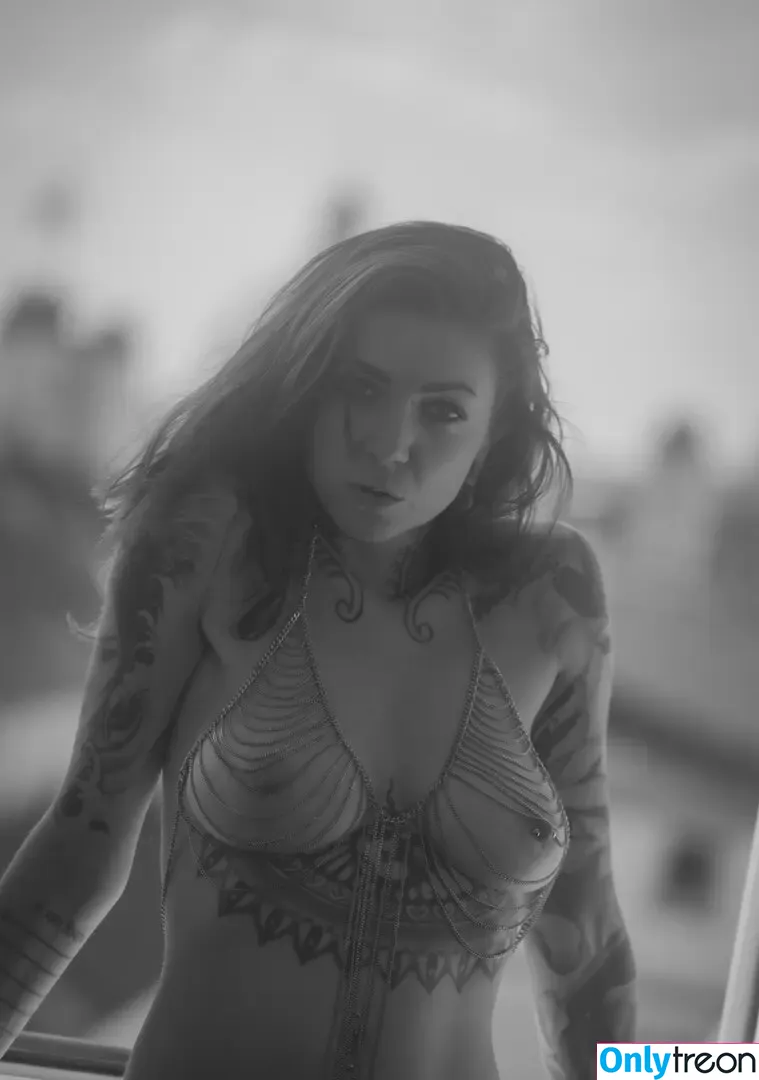 CerizVodka nude photo #0439 (Ceriz / vodkaceriz)