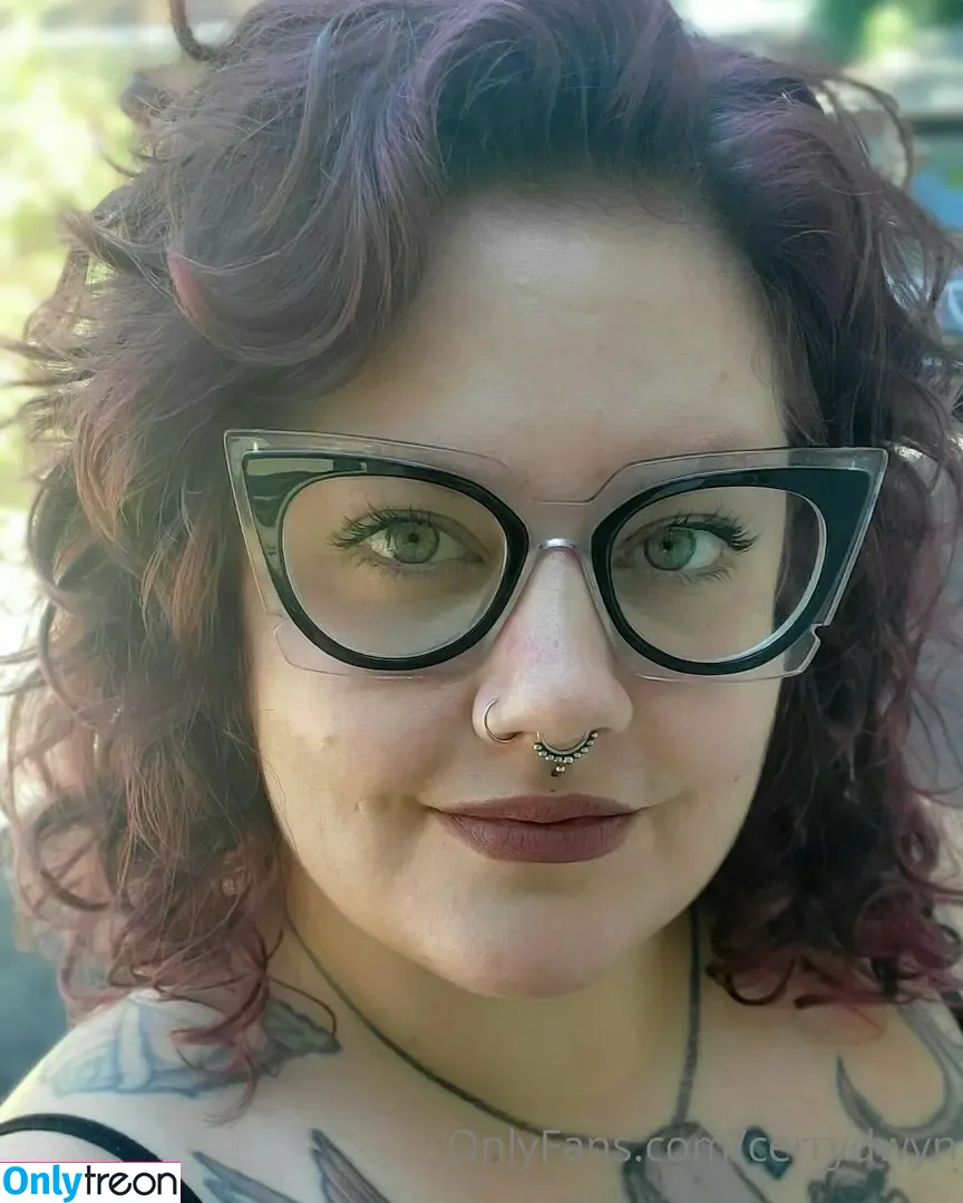 cerrydwyn nude photo #0010 (mom_squared062)