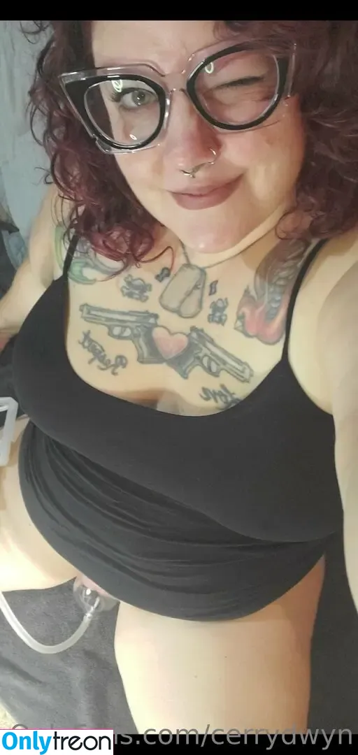 cerrydwyn nude photo #0015 (mom_squared062)
