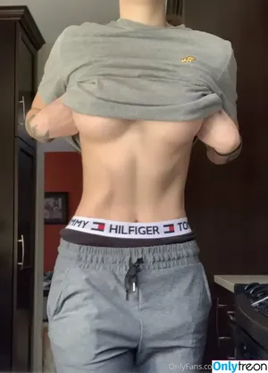  nude photo #0001