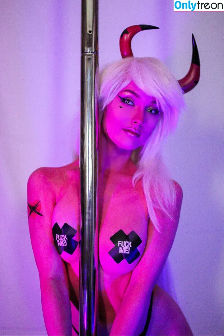 Chameleah nude photo #0018 (Daberrybestcosplay / chameleahn / chameleahn.cos)