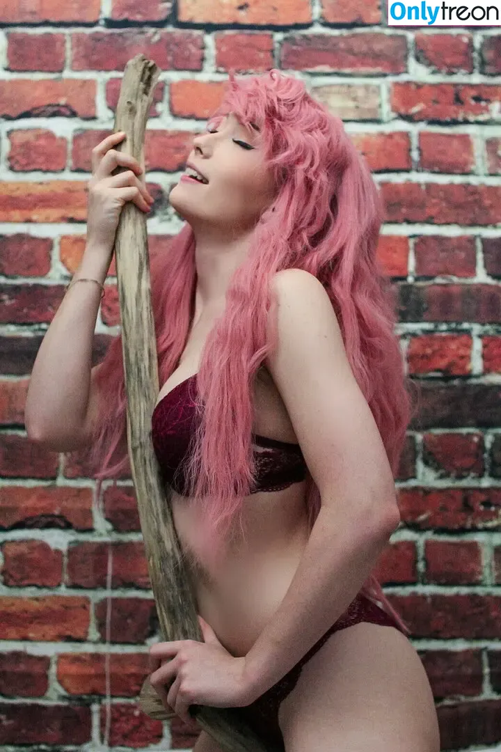 Chameleahn nude photo #0039 (ChameLeahnCos / Daberrybestcosplay / ReptiLeahn)