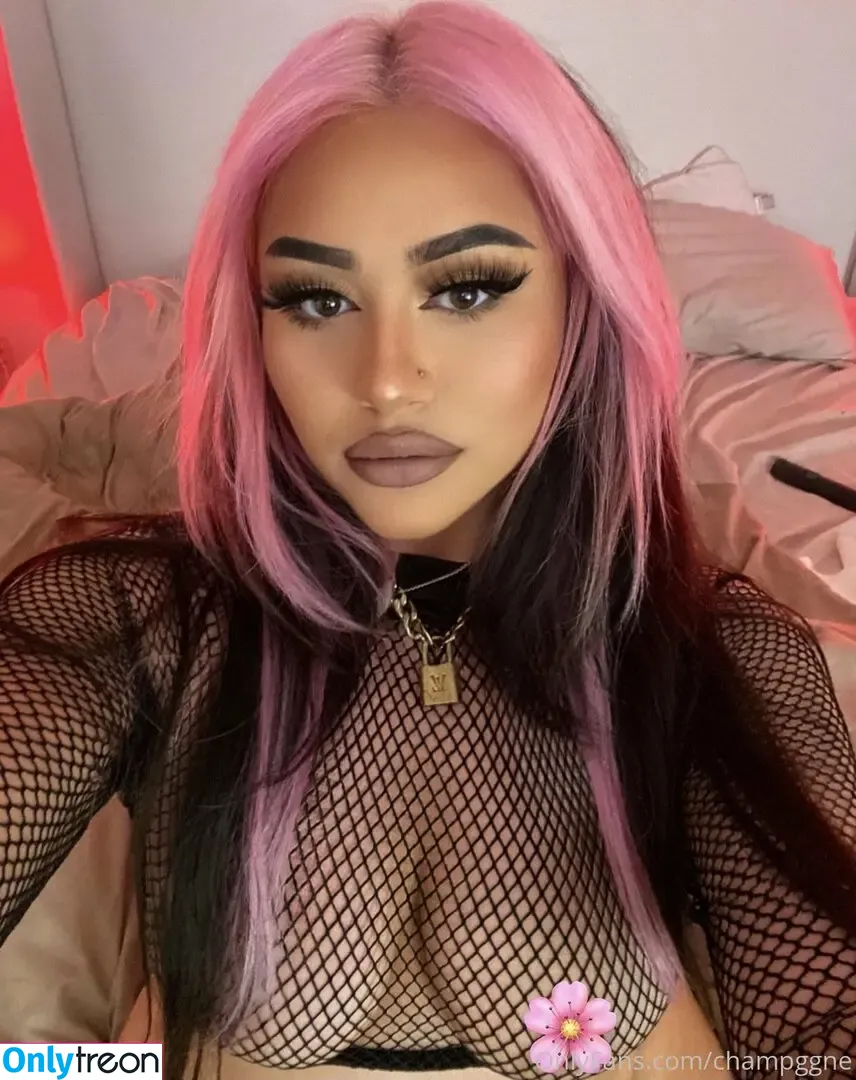 Champagne nude photo #0129 (champagnepapi / champggne)