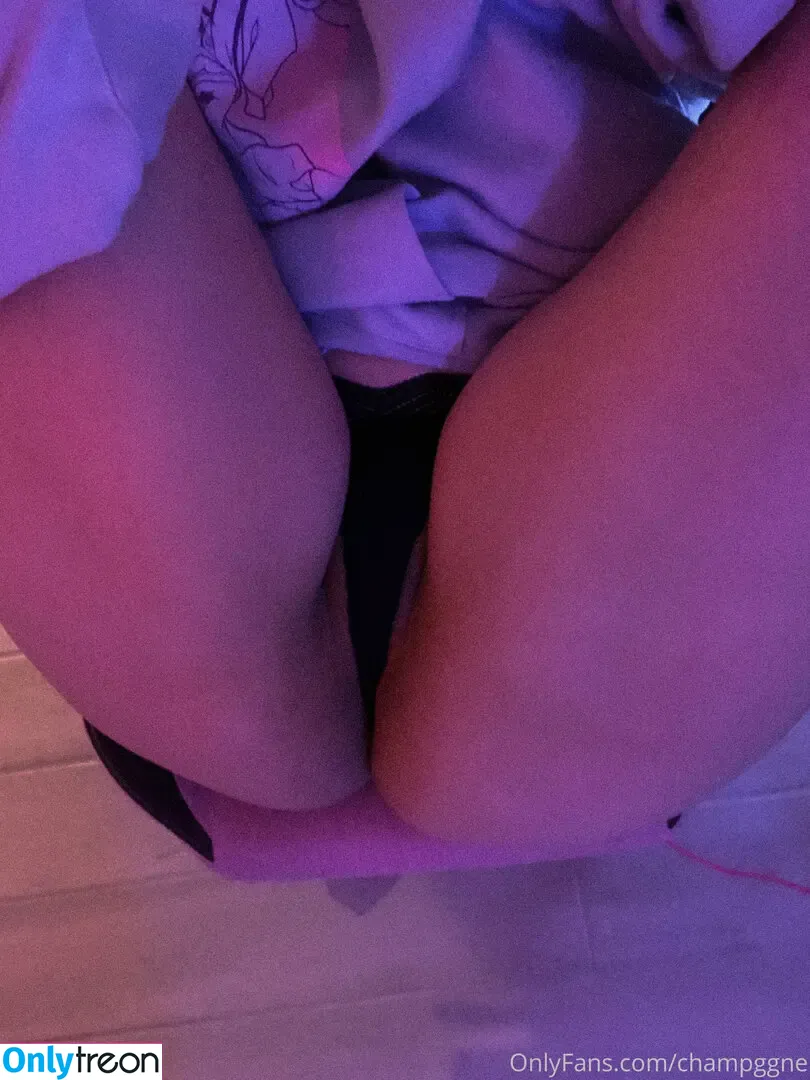 Champagne nude photo #0189 (champagnepapi / champggne)