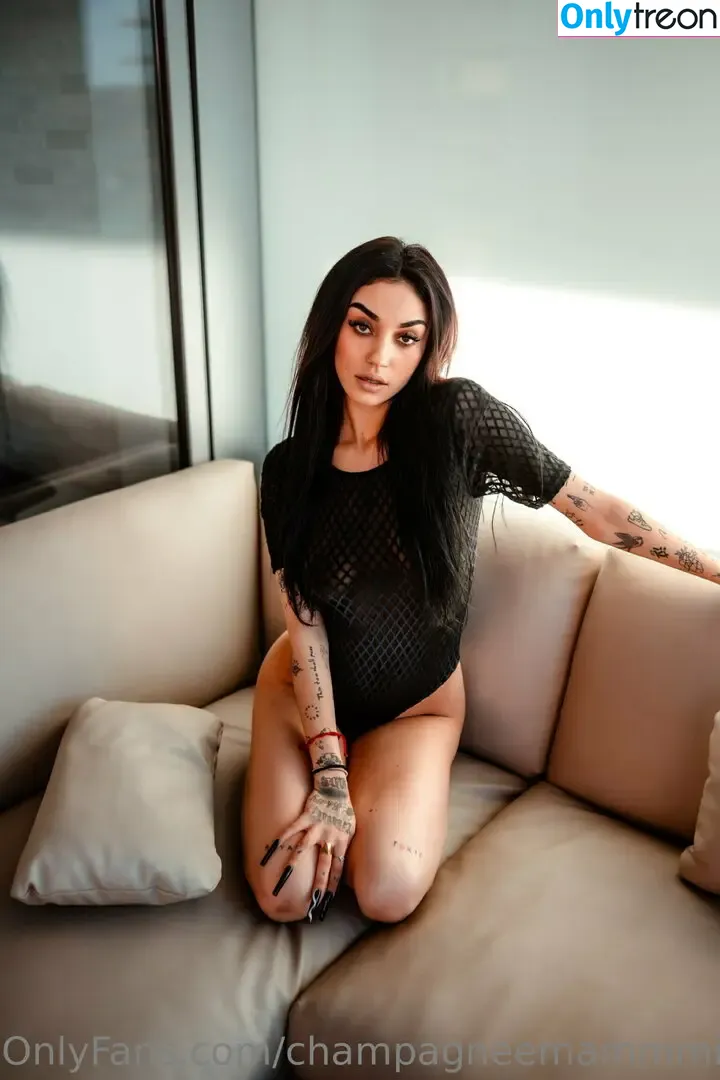 champagneemammmi nude photo #0023 (champagneemammi)