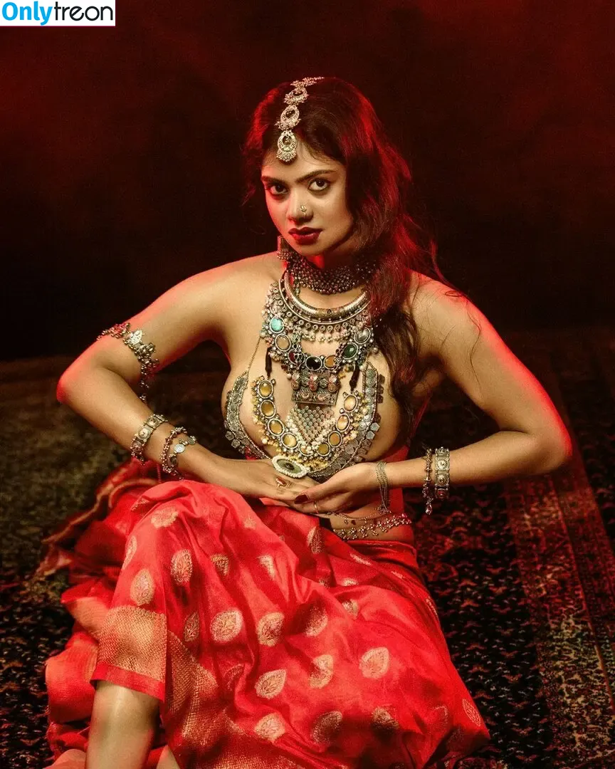Chandrika Passionica голая photo #0109 (Chandrika Desai)