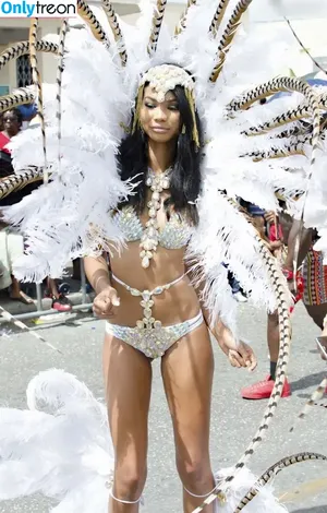 Chanel Iman / chaneliman nude photo #0214
