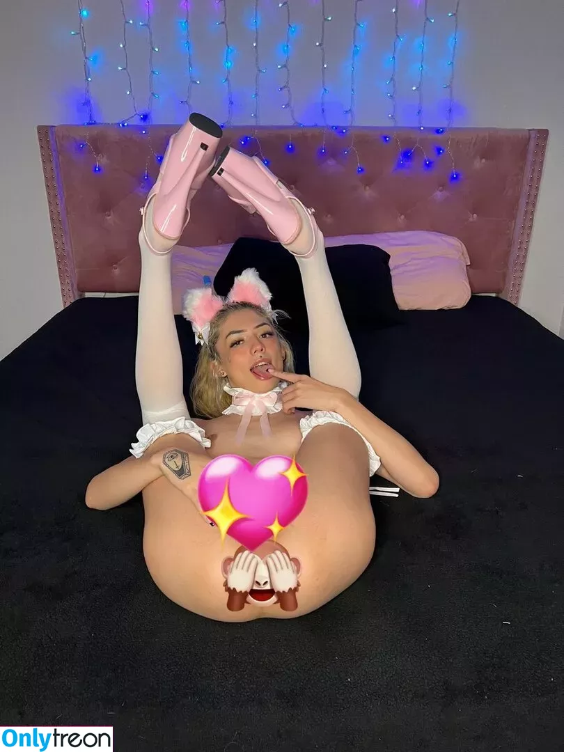 chanelkeyy nude photo #0060 (holewrecker69)