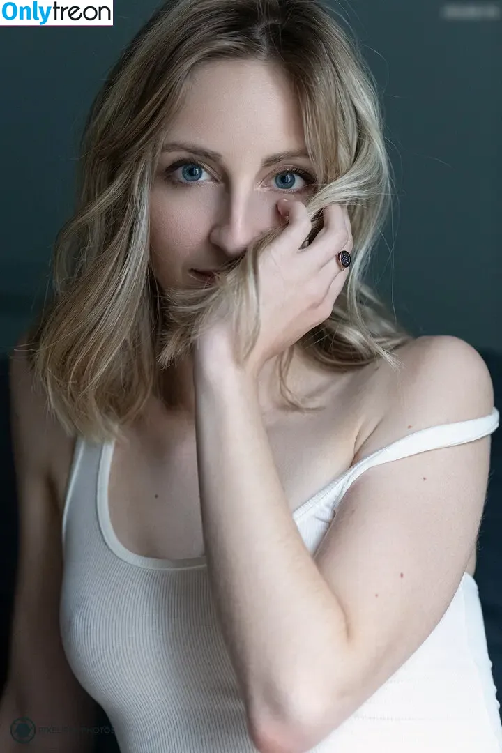 Chanessa голая photo #0005 (_.chxnessa._ / chanessa9 / u126042623)