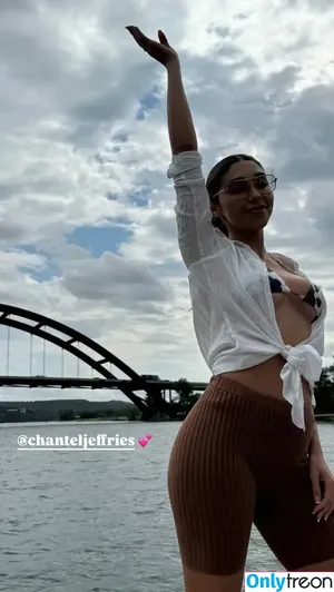 Chantel Jeffries / Ceejay the DJ / ChantelJeffries nude photo #1729