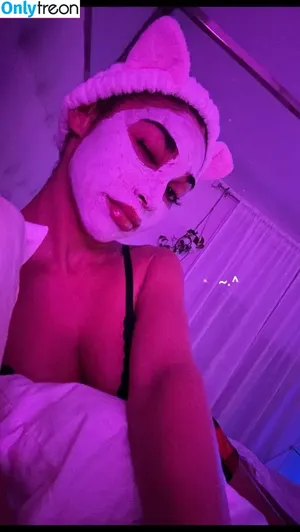 Chantel Jeffries / Ceejay the DJ / ChantelJeffries nude photo #1755