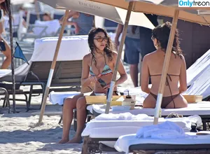 Chantel Jeffries / Ceejay the DJ / ChantelJeffries nude photo #1985