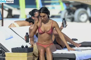 Chantel Jeffries / Ceejay the DJ / ChantelJeffries nude photo #1992