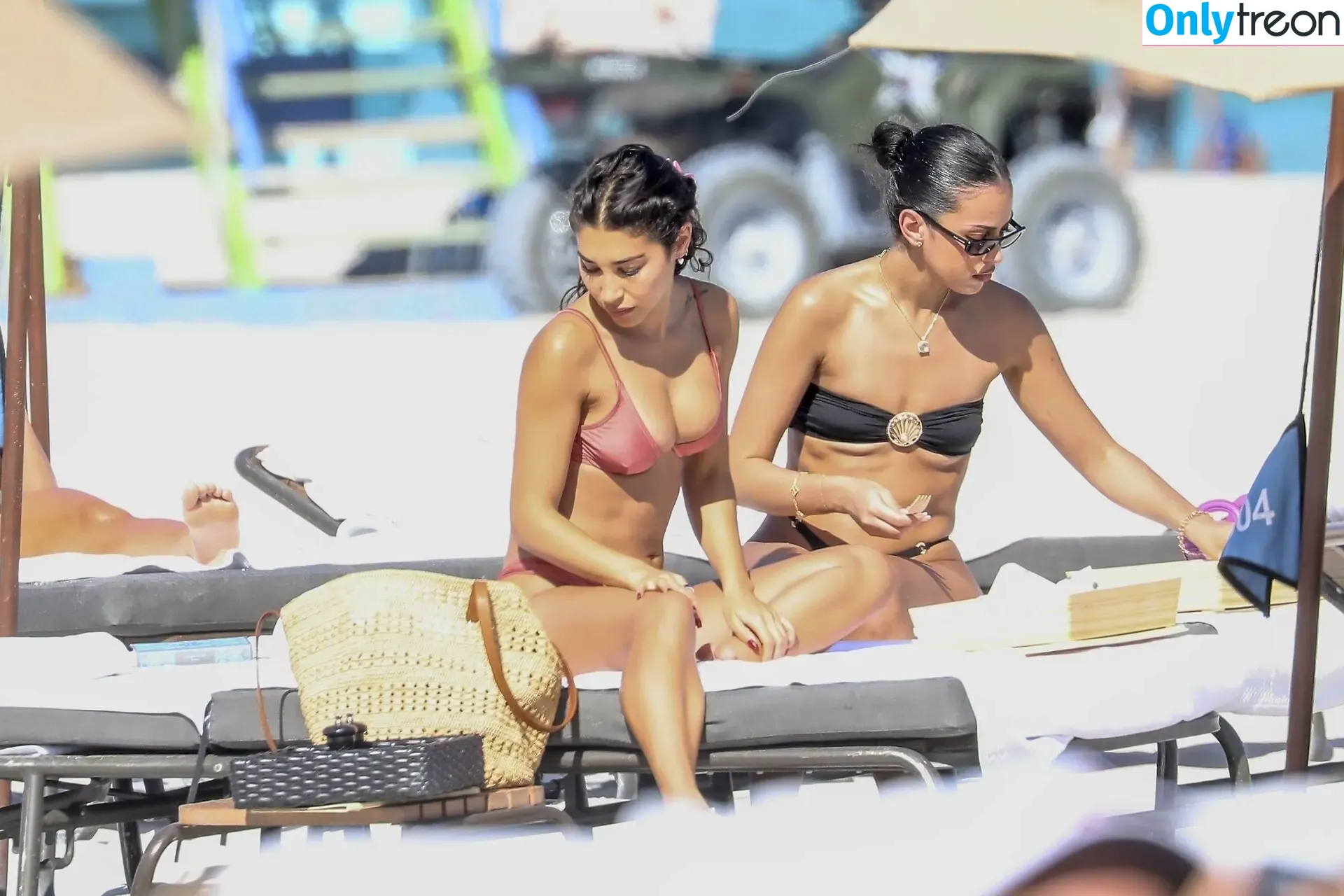 Chantel Jeffries nude photo #1995 (Ceejay the DJ / ChantelJeffries)