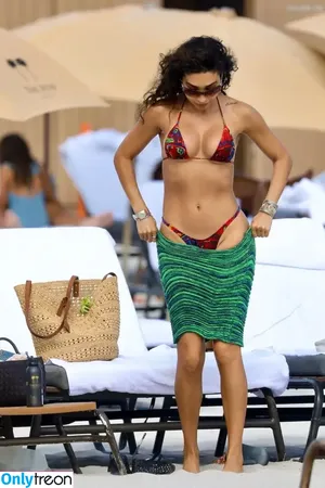 Chantel Jeffries / Ceejay the DJ / ChantelJeffries nude photo #2051